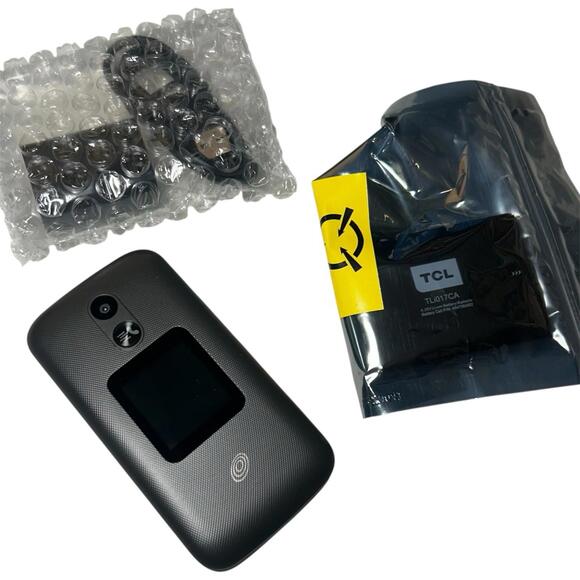 Tracfone TCL Flip 2, 8GB, Black - Prepaid Flip Phone (Locked to TracFone) - Picture 1 of 5